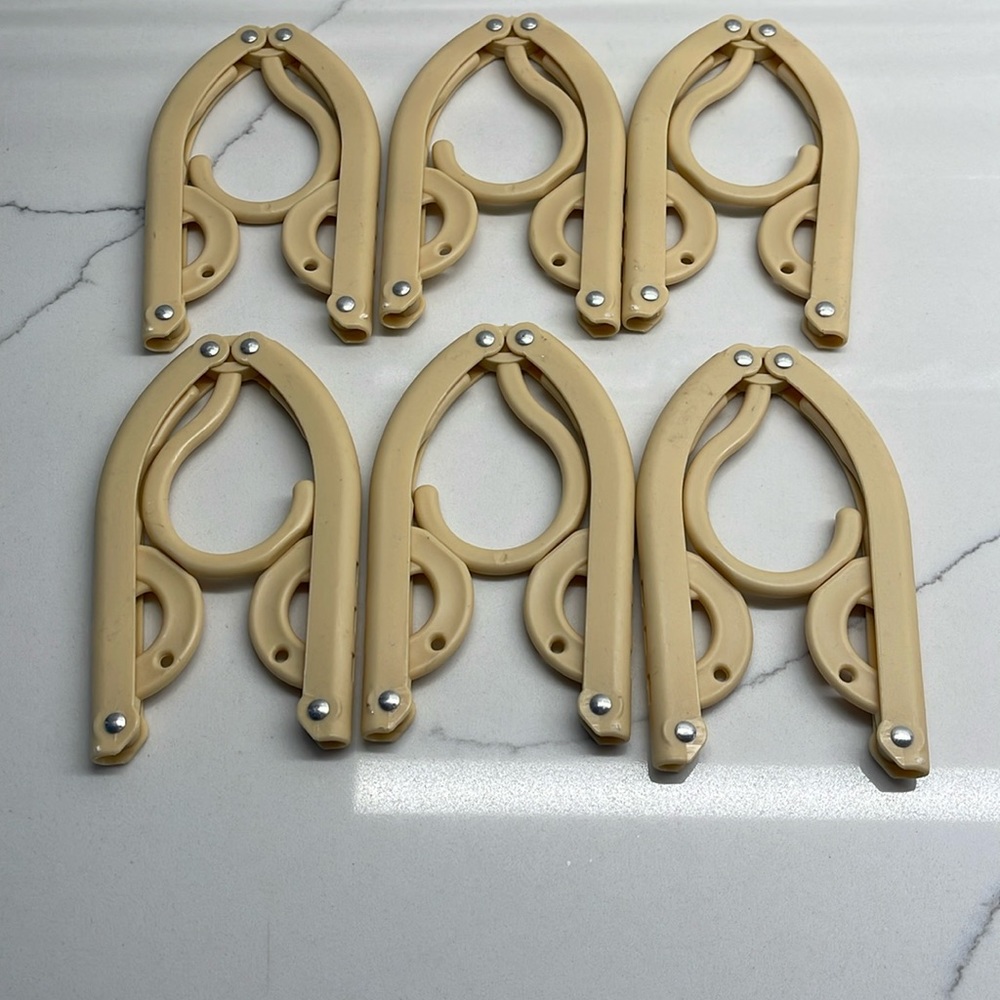 ❤️ FINAL PRICE ❤️ Travel Hangers - Set of 6